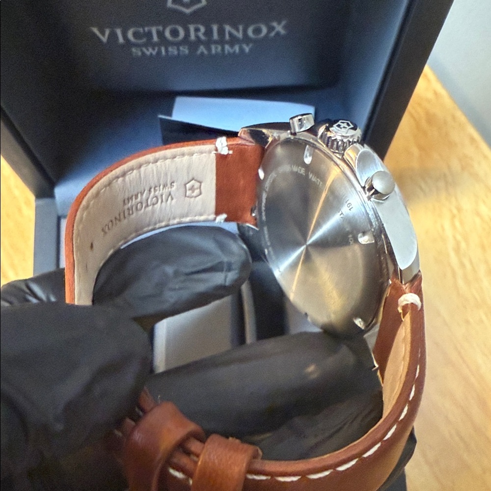Victorinox FIELDFORCE CHRONO Watch - Picture 10 of 17